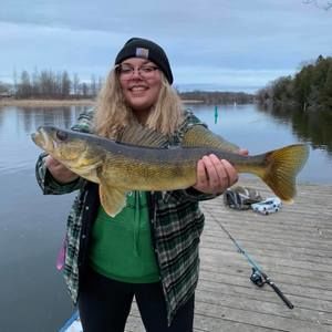 Meet your Posher, Ashleigh